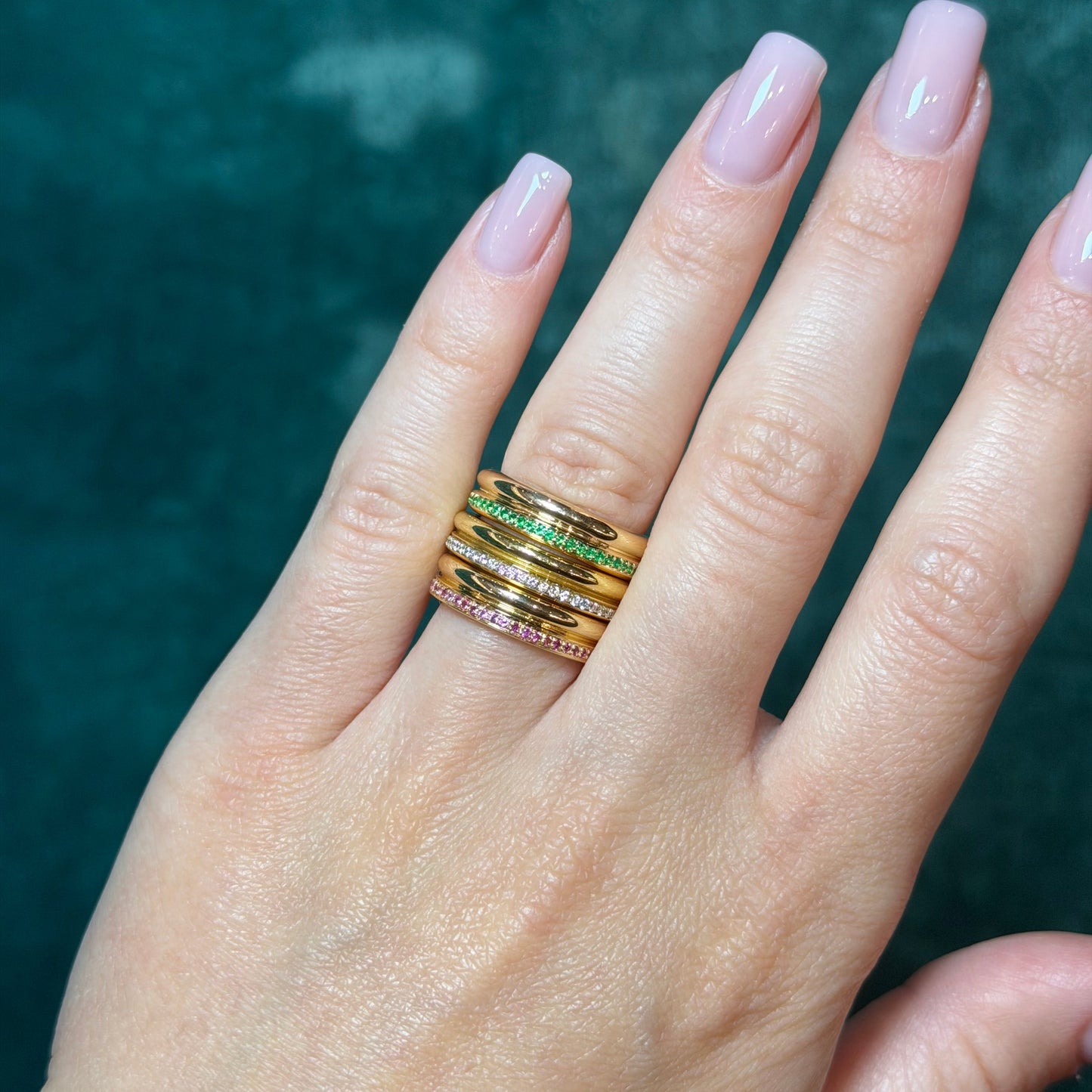 Prima Ring | Yellow Gold & Emerald Ring
