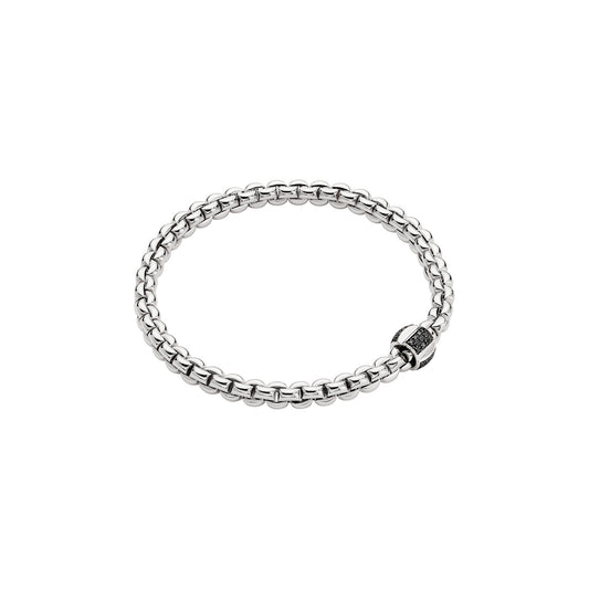 Fope White gold bracelet on a white background